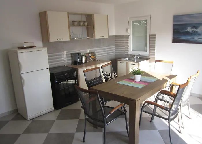 Apartment With Parking Space Maslenica, Novigrad - 6573