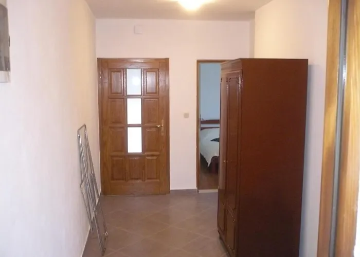 Apartment With Parking Space Maslenica, Novigrad - 6573 Jasenice (Zadar)