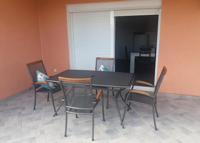 Apartment With Parking Space Maslenica, Novigrad - 6573