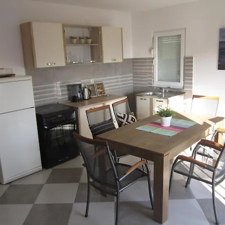 Apartman With Parking Space Maslenica, Novigrad - 6573